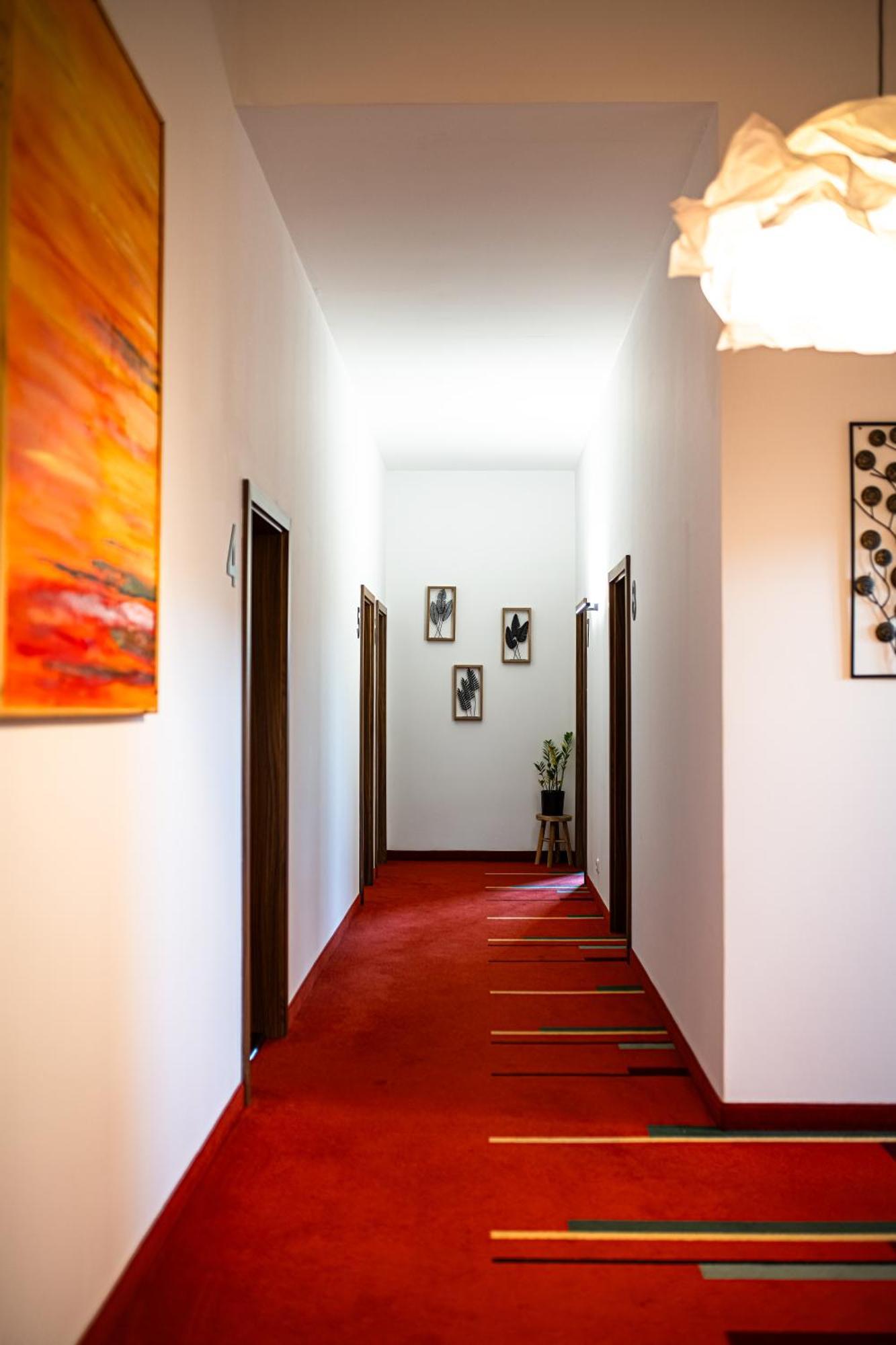 בורקובו Hotel I Restauracja Czarny Kos מראה חיצוני תמונה
