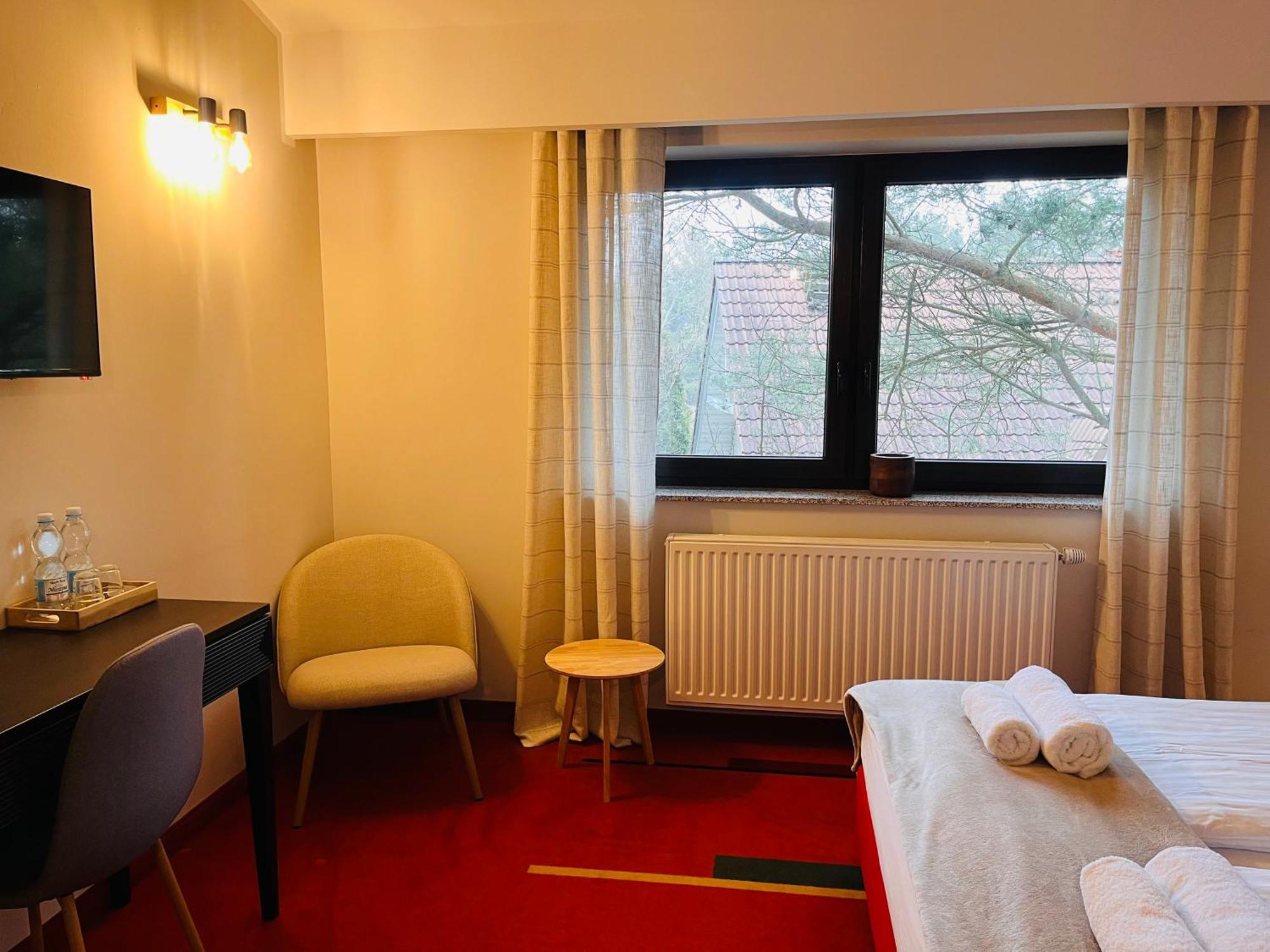 בורקובו Hotel I Restauracja Czarny Kos מראה חיצוני תמונה